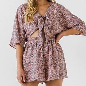 La'Ven Floral Tied Detail Romper